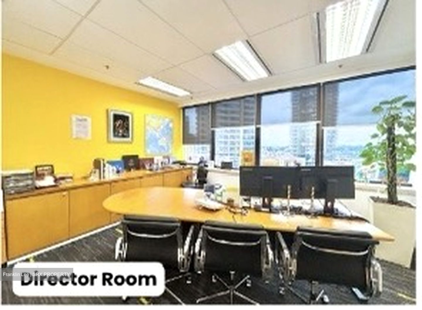 United Square (D11), Office #628823081